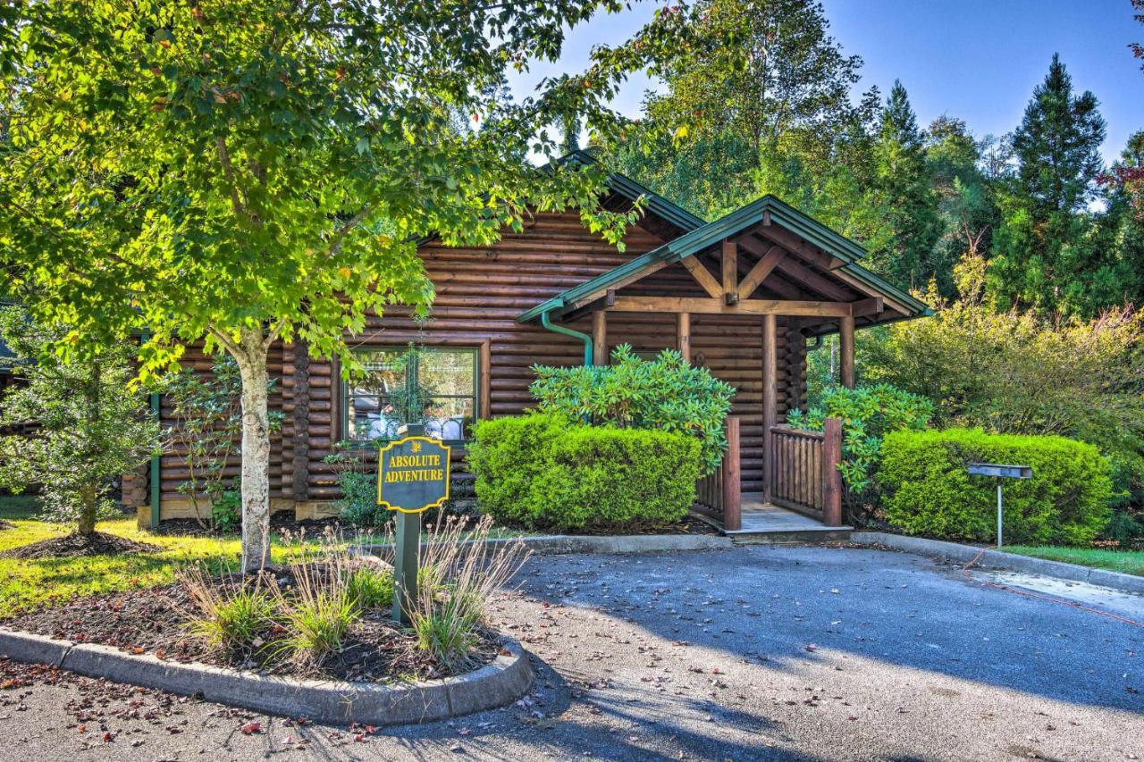 Dog Friendly, Romantic Mtn Getaway Hot Tub Pool Gatlinburg Exterior foto